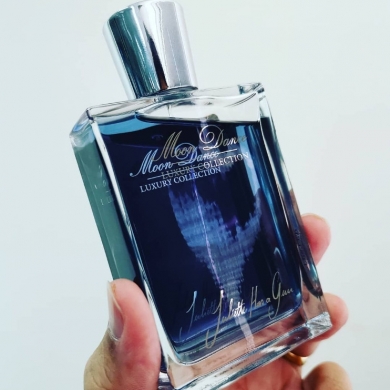 ژولیت هز ا گان مون دنس